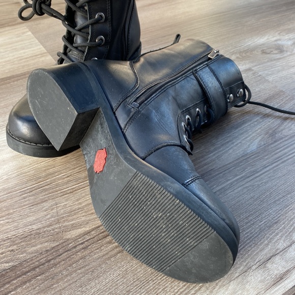 Women’s Harley Davidson boots - Picture 3 of 7